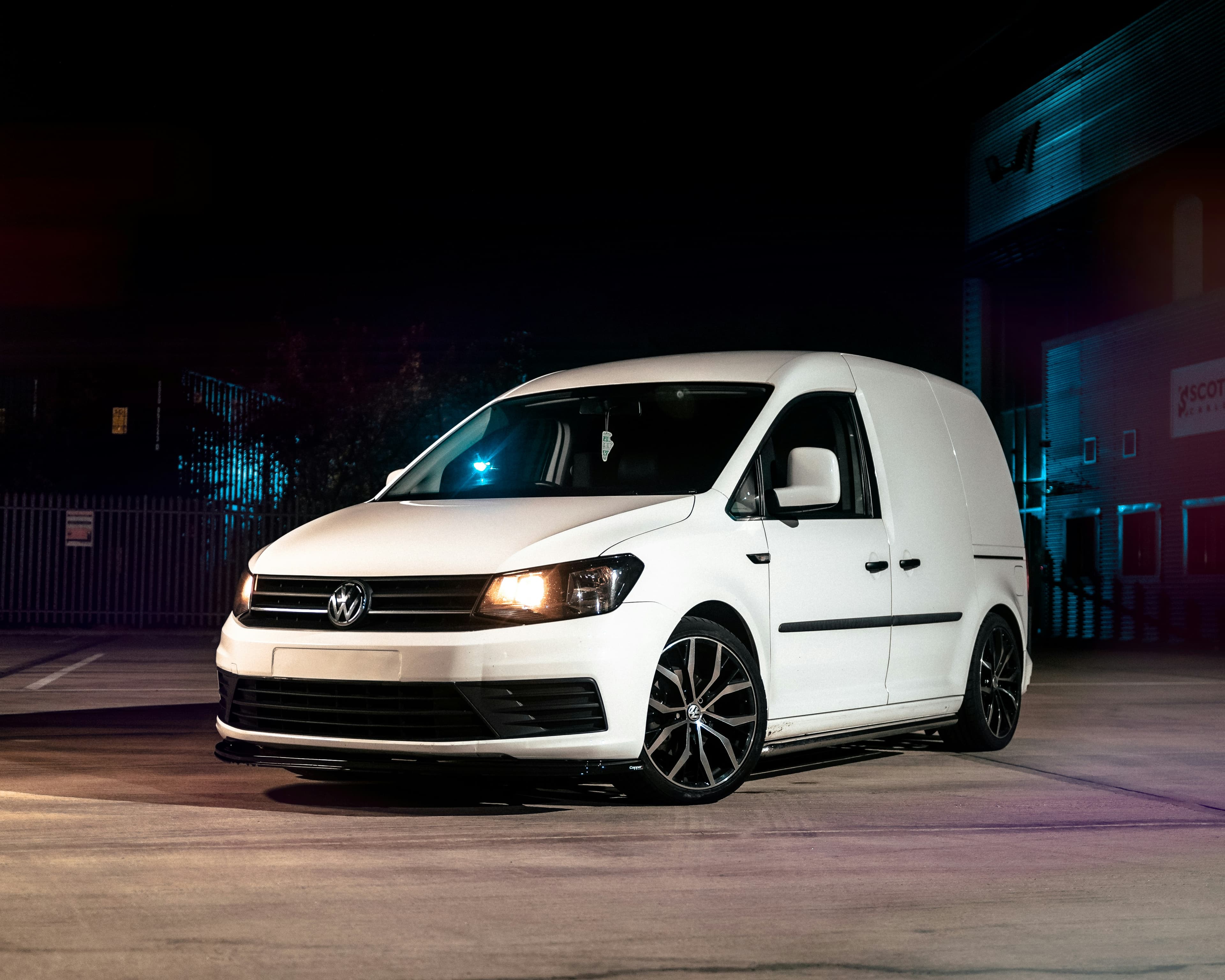 Volkswagen Caddy - Volkswagen-malli