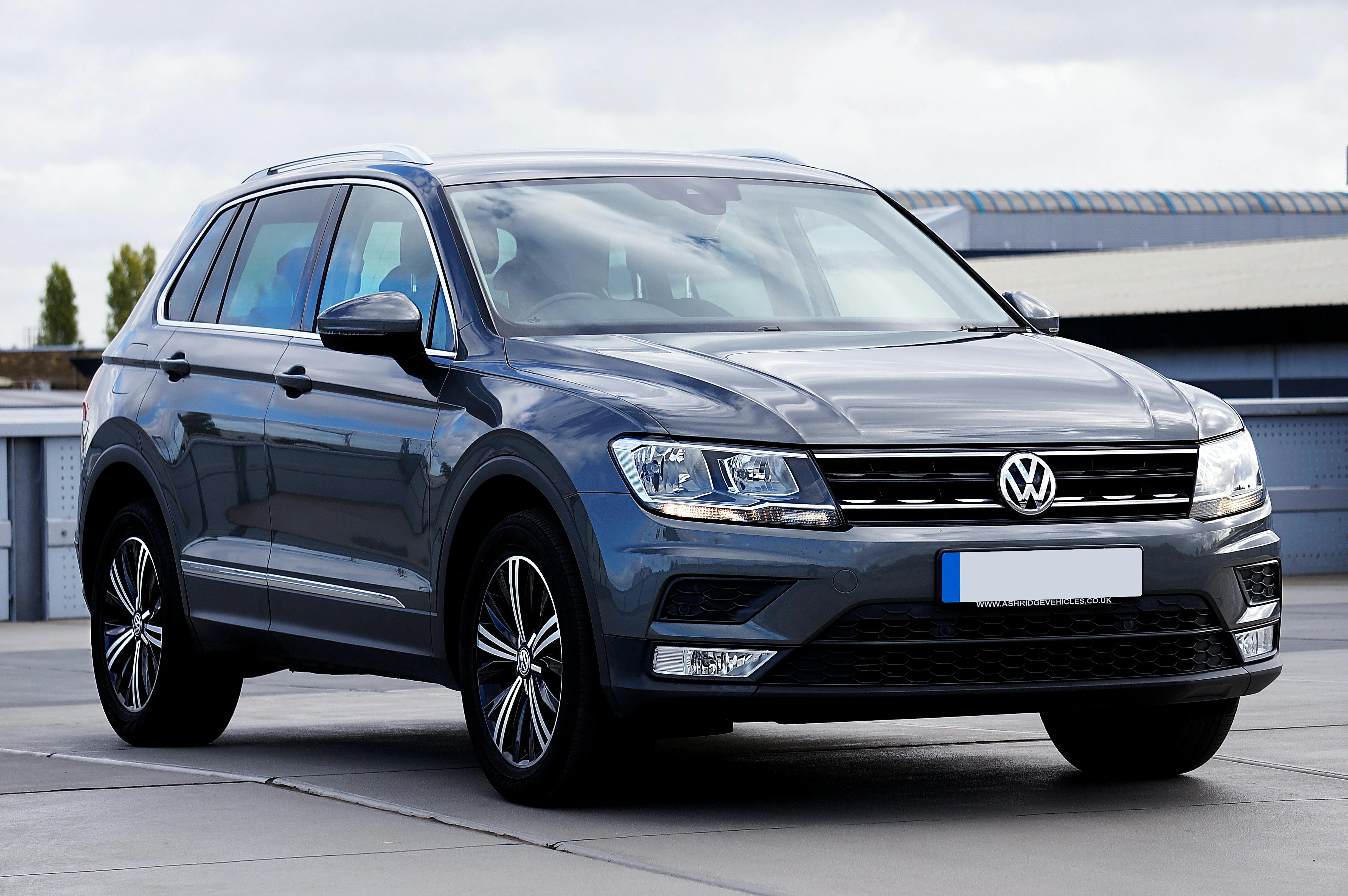 Volkswagen Tiguan - Volkswagen-malli